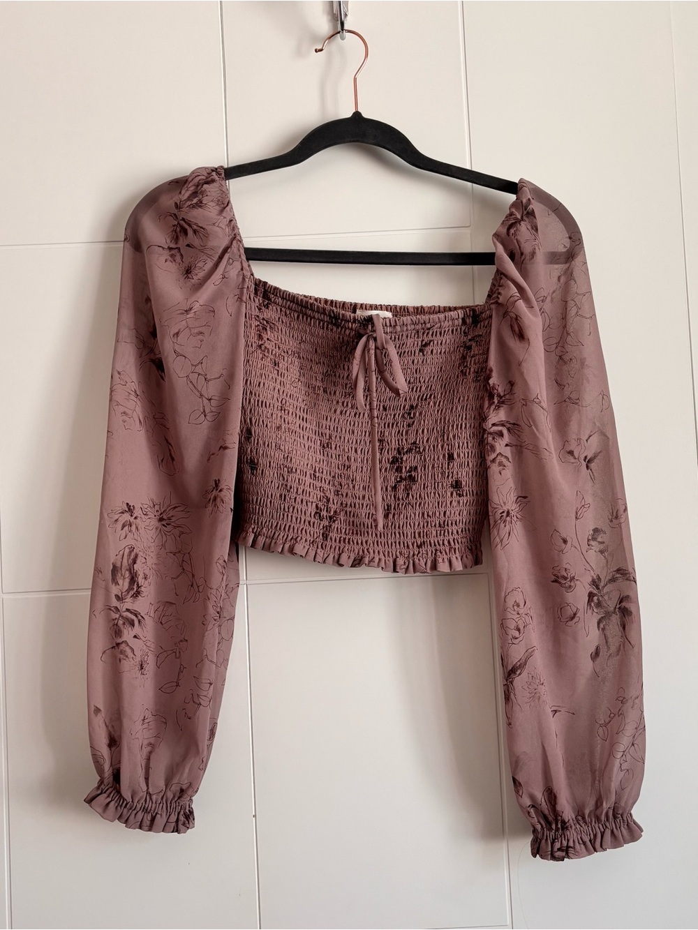 Aritzia Wilfred Smocked Puff-Sleeve Blouse